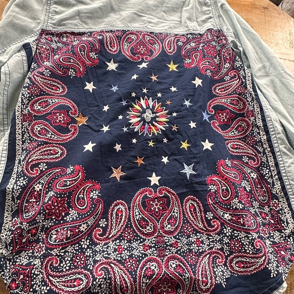 Urban Outfitters Light Gray Button Down Shirt - Picture 4 of 7